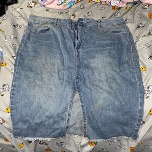 Light wash denim skirt